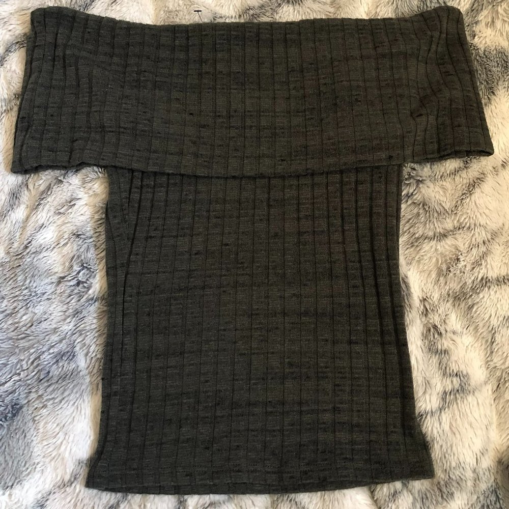 woman's dark green shirt